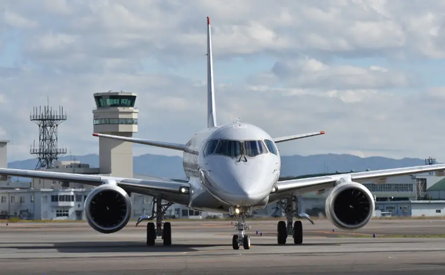 50 yıl aradan sonra üretilen uçağa yoğun ilgi 7