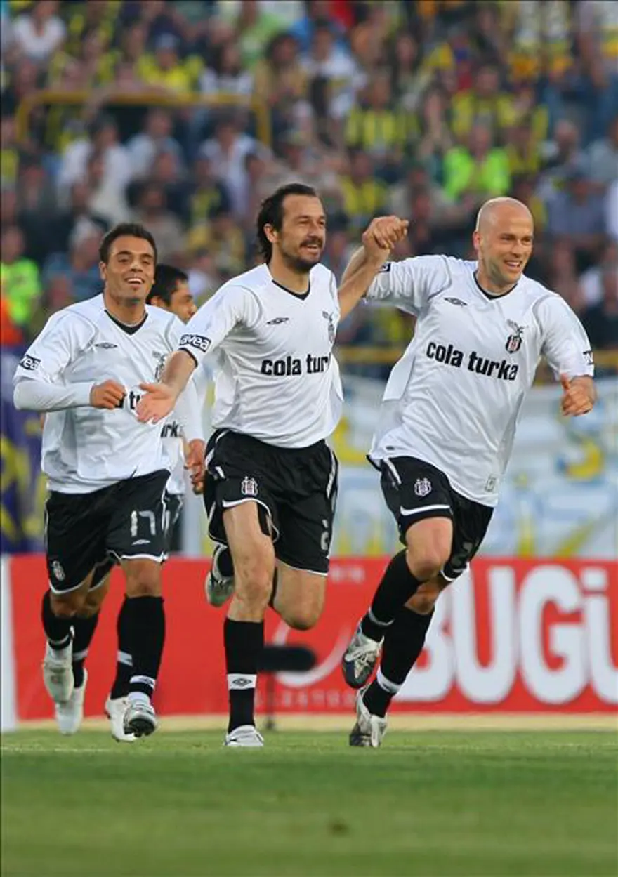 Beşiktaş: 4 - Fenerbahçe: 2 7 Beşiktaş: 4 - Fenerbahçe: 2 7