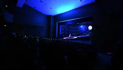 Ankara'nın en büyük tiyatro salonu olan Devlet Tiyatroları Pursaklar Sahnesi açıldı