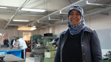 45 yaşında üniversiteye başladı, 30 erkek arasında tek kadın öğrenci oldu: ''Zor ama imkansız değil''