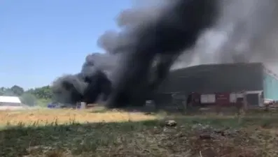 Çanakkale'de fabrikada patlama sonrası yangın