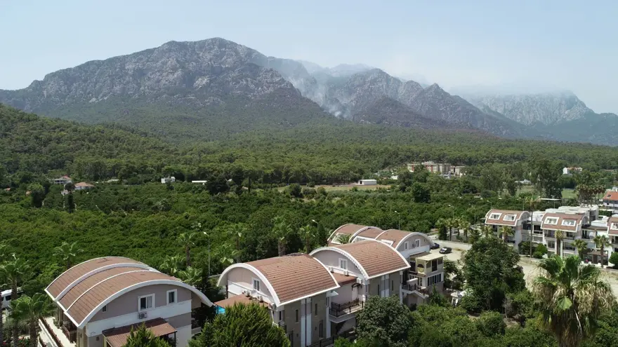 Antalya Kemer'deki orman yangını 4. gününde kontrol altına alındı 13