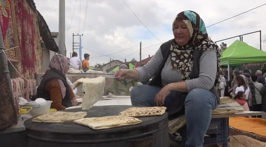 Bal kabaklı gözleme ilginç lezzeti ile dikkat çekiyor 