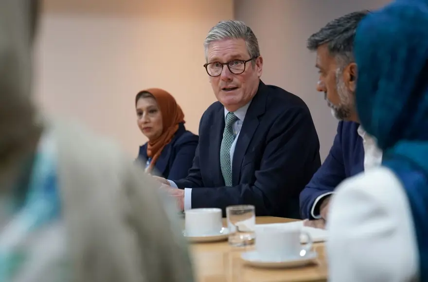 BAŞBAKAN, MÜSLÜMAN TOPLULUKLARLA GÖRÜŞTÜ 13 BAŞBAKAN, MÜSLÜMAN TOPLULUKLARLA GÖRÜŞTÜ 13