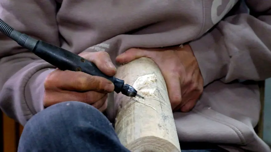 54 yaşındaki el sanatları ustası hayran bırakıyor: Kendi yetiştirdiği su kabaklarından yapıyor 3