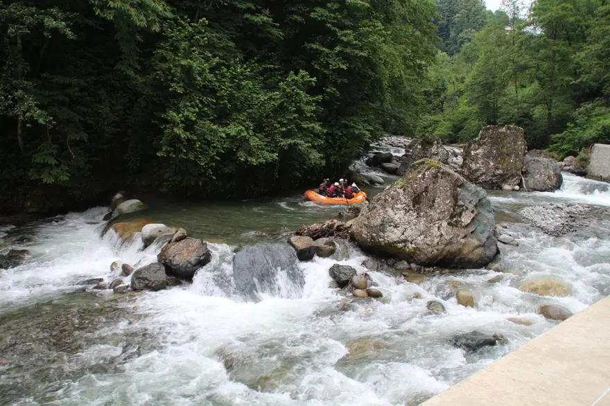 Türkiye'de yeni bir rafting parkuru açıldı: Rize Tunca Vadisi 5 Türkiye'de yeni bir rafting parkuru açıldı: Rize Tunca Vadisi 5