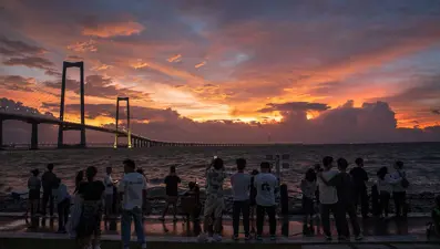 Çin, yılın 21. tayfunu Matmo'yu bekliyor