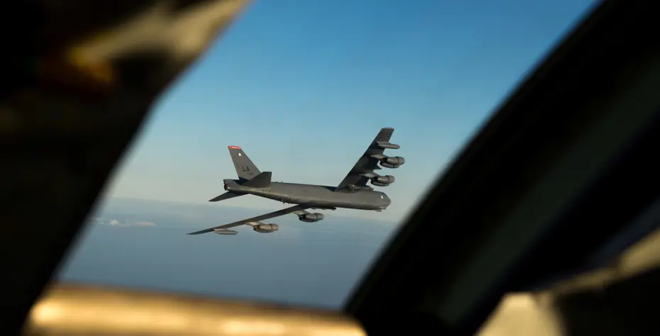 ABD’de B-52 bombardıman uçağı düştü