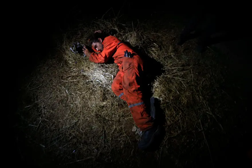 Marmaris'te orman yangını: Alevlerle mücadelede 2. gün 16 Marmaris'te orman yangını: Alevlerle mücadelede 2. gün 16