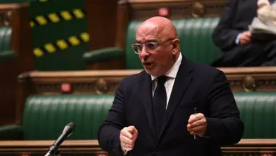 İngiltere'de vergi kaçırdığı iddia edilen başkan görevden alındı