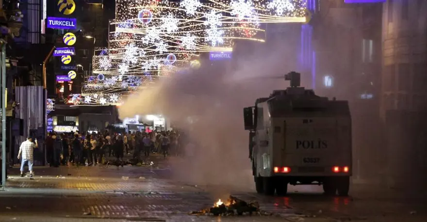 Taksim'de gerginlik 68