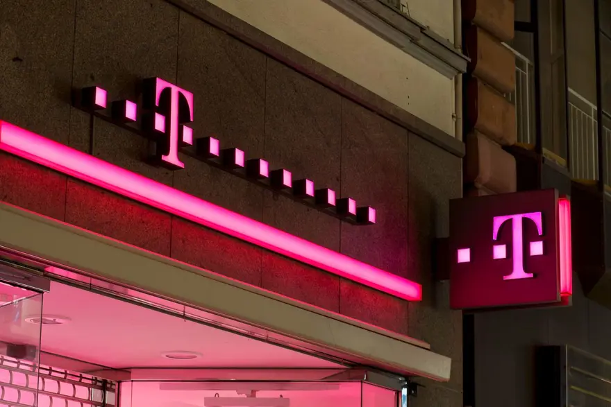 46- DEUTSCHE TELEKOM: 43,1 MİLYAR DOLAR 55 46- DEUTSCHE TELEKOM: 43,1 MİLYAR DOLAR 55