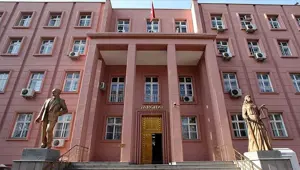 Yargıtay kararı onadı: Mesaide gazete okuyan işçi tazminatsız kovuldu Yargıtay kararı onadı: Mesaide gazete okuyan işçi tazminatsız kovuldu