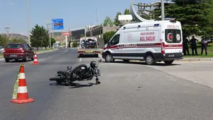 Kütahya'da otomobil ile motosiklet çarpıştı: 1 yaralı Kütahya'da otomobil ile motosiklet çarpıştı: 1 yaralı