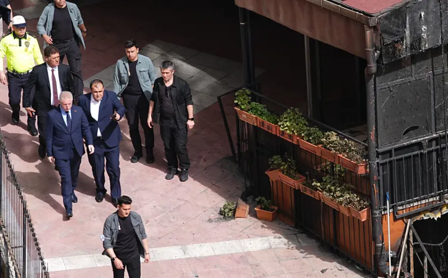 İstanbul Beşiktaş'ta yangın faciası: 29 ölü 14 İstanbul Beşiktaş'ta yangın faciası: 29 ölü 14