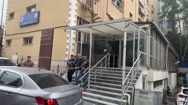 Eşini taciz ettiği iddiasıyla komşusunu öldürdü