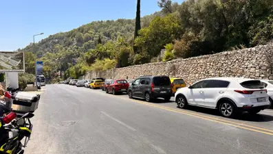 Fethiye-Ölüdeniz yolunda tatilci yoğunluğu: Üç kilometrelik kuyruk
