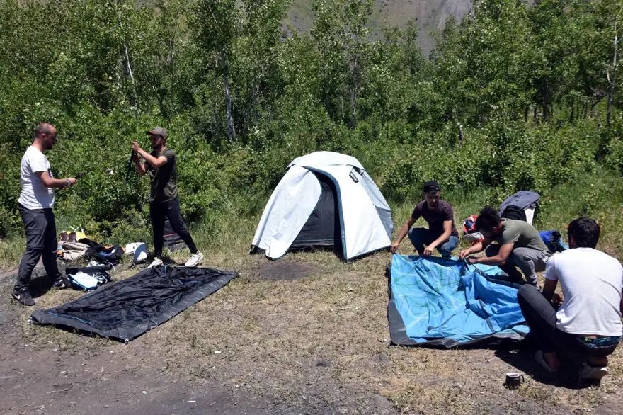 Kampçıların yeni gözdesi: Nemrut Krater Gölü 13 Kampçıların yeni gözdesi: Nemrut Krater Gölü 13