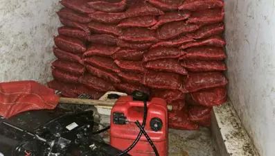 Yalova'da 2 ton 300 kilo kaçak midye ele geçirildi