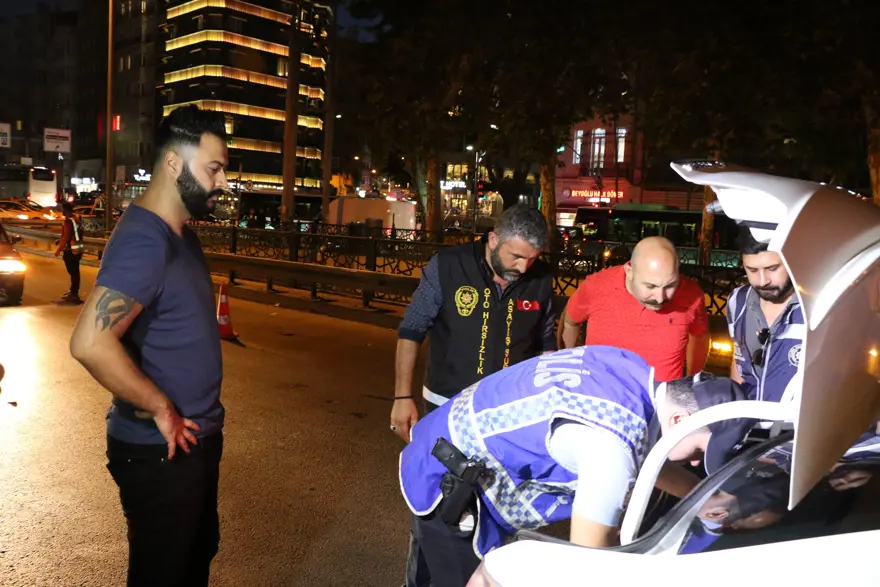 İstanbul'da 5 bin polisle asayiş uygulaması 6