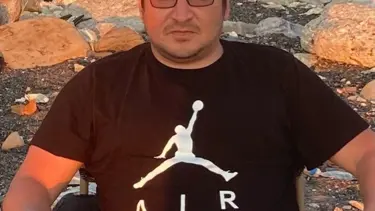 Bilgisayar işletmeni balkondan düşerek öldü