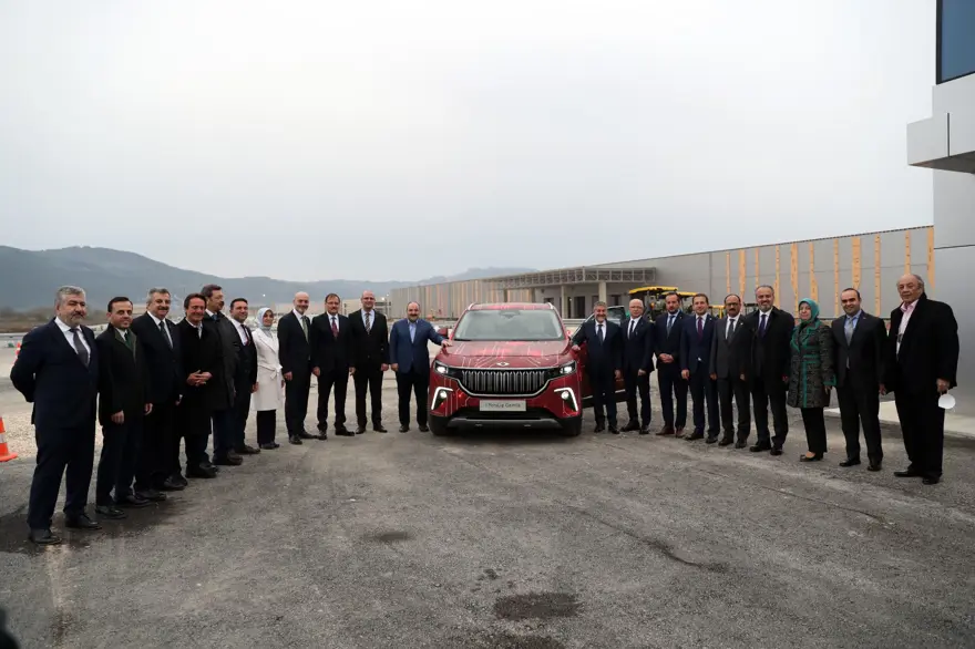 Bakanlar Varank ve Nebati, Togg'un direksiyonuna geçti: Bu müthiş bir duygu 16