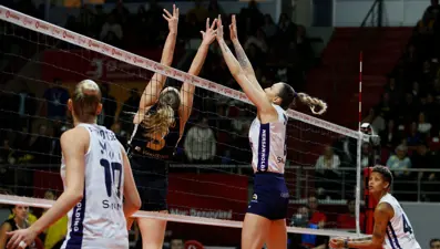 Sultanlar Ligi'nde final serisi başlıyor: VakıfBank - Fenerbahçe Medicana