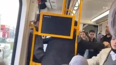 Metroda tekme tokat kavga