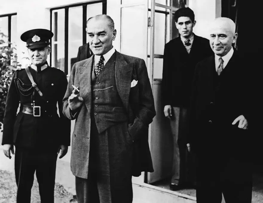 Cumhuriyet 102 yaşında! Dijital restorasyonla yenilenmiş 100 Atatürk fotoğrafı 41