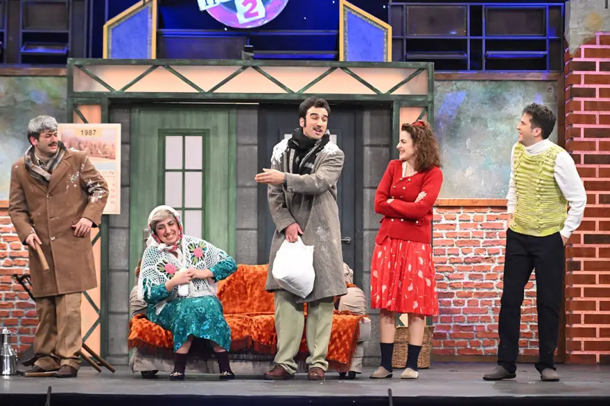 "BU KADRODAN YENİ 3 ADAM ÇIKAR" 4 "BU KADRODAN YENİ 3 ADAM ÇIKAR" 4