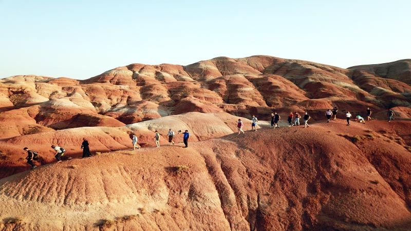 Iğdır'ın 'Gökkuşağı Tepeleri' turistlerin ilgi odağı