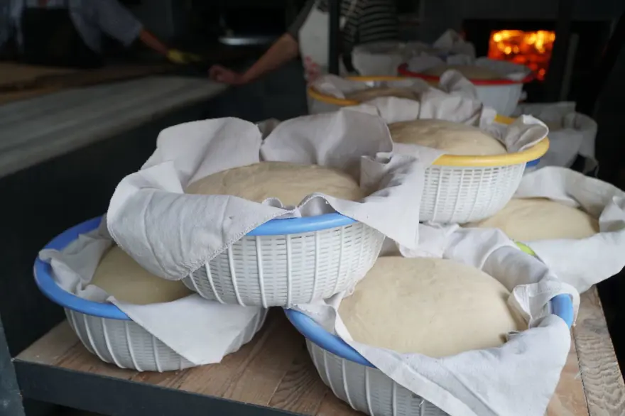 Evinin alt katına açtı: Kendi elleriyle üretip köy ve ilçelere satıyor 6