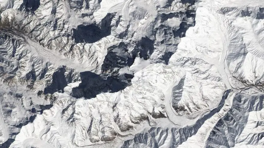 Milyonlarca kişiyi etkileyen kesinti yörüngeden görüntülendi (NASA paylaştı) 17