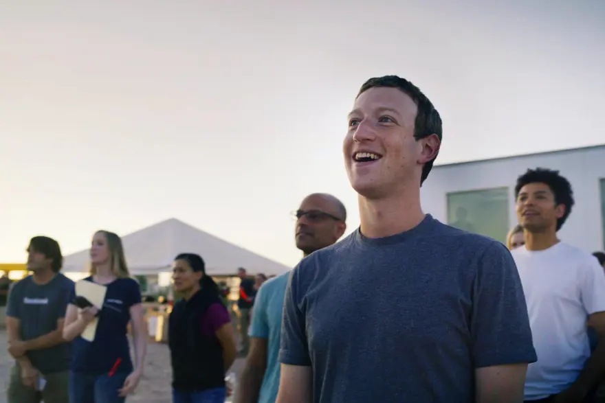 Facebook’un güneş enerjisiyle çalışan devasa insansız hava aracı kaza yaptı 5 Facebook’un güneş enerjisiyle çalışan devasa insansız hava aracı kaza yaptı 5