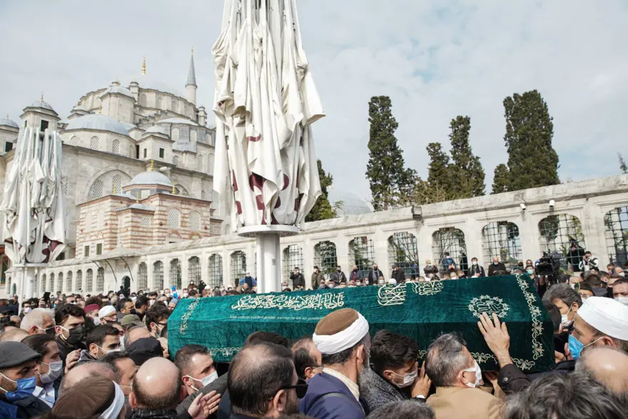 Salih Memişoğlu son yolculuğuna uğurlandı 12 Salih Memişoğlu son yolculuğuna uğurlandı 12