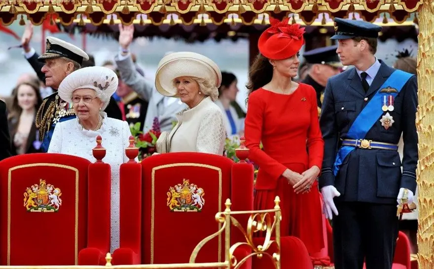 Virüse yakalanan Kraliçe 2. Elizabeth'in sanal toplantıları da iptal 3