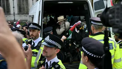 Londra'da yasaklı "Palestine Action" grubuna destek eylemi