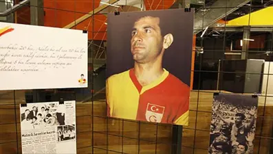 Türk futbolunun "Taçsız Kral"ı Metin Oktay ölüm yıldönümünde anılıyor