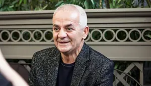 Zafer Algöz yolda bulduğu mücevherleri sahibine ulaştırdı