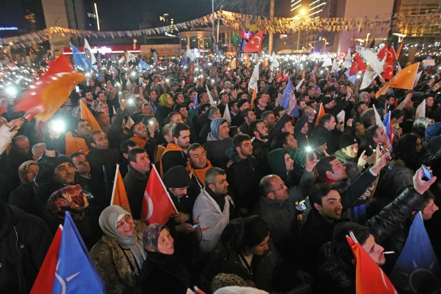 BBC: İŞÇİ SINIFI VE DİNDARLARA BORÇLU 21