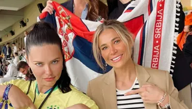 Yıldız model Adriana Lima Dünya Kupası için Katar'da