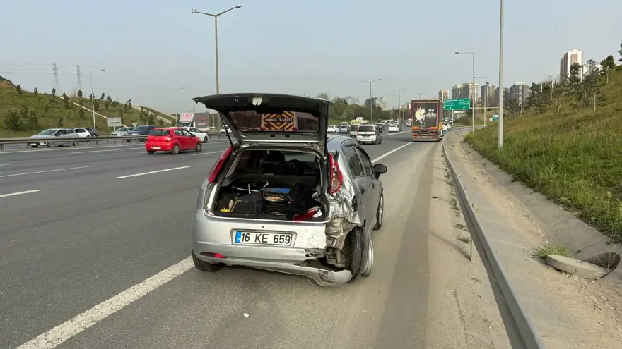 TEM’de feci kaza:Motosiklet sürücüsü öldü, yolcu ağır yaralı TEM’de feci kaza:Motosiklet sürücüsü öldü, yolcu ağır yaralı
