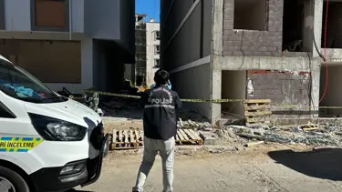 Uşak'ta dördüncü kattan düşen adam öldü