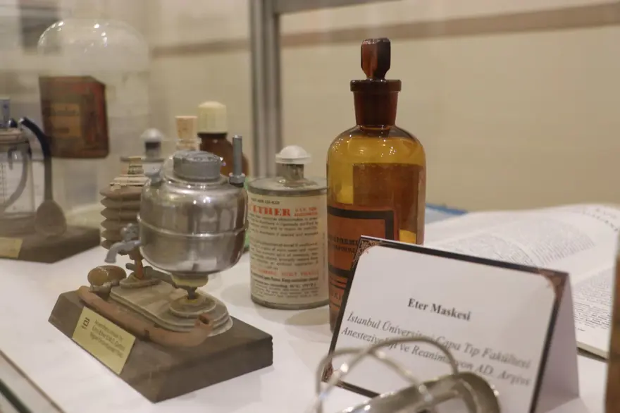 Atatürk'ün sağlık raporları 'anestezi tarihi' sergisinde 8