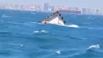 İstanbul'da tekne alabora oldu