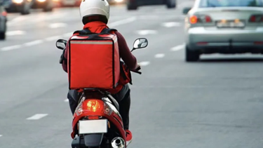 Kuryelik mesleğine yeni düzenleme geliyor: Süre zorunluluğu ortadan kalkacak