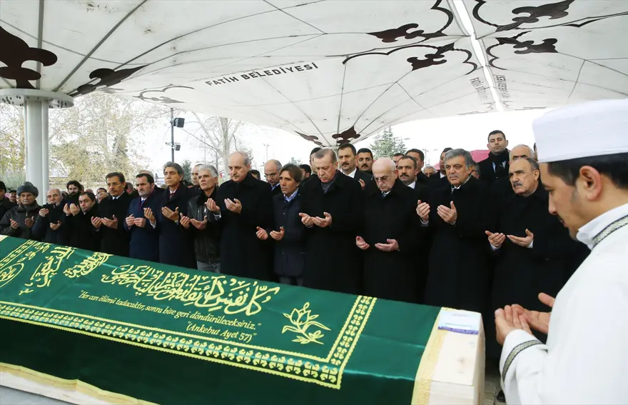 Cumhurbaşkanı Erdoğan, Süleyman Yalçın'ın cenazesine katıldı 6