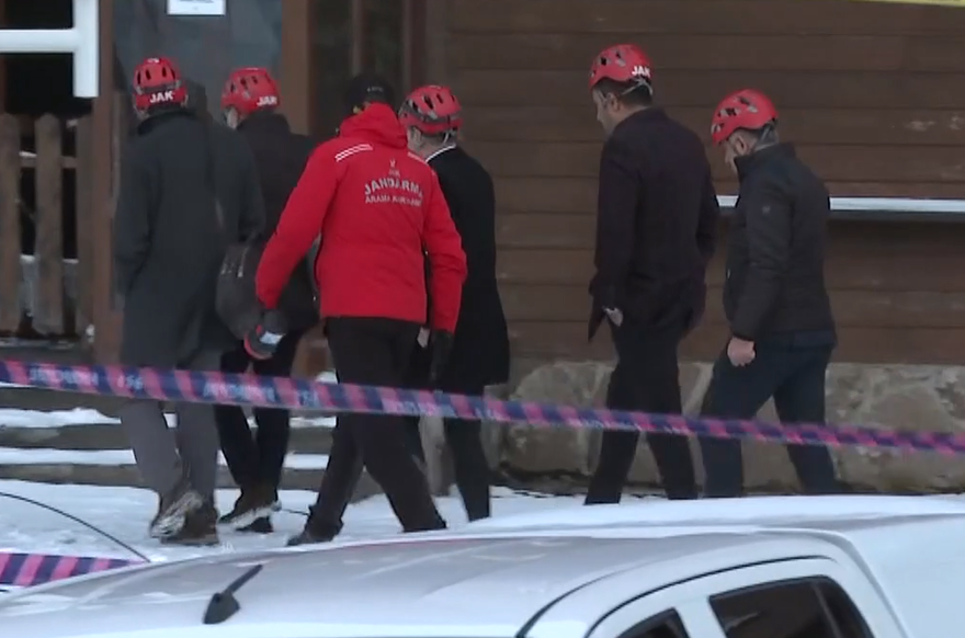 Kartalkaya'daki otel yangını faciası: Bilirkişi heyeti Grand Kartal Otel'de inceleme yaptı 1