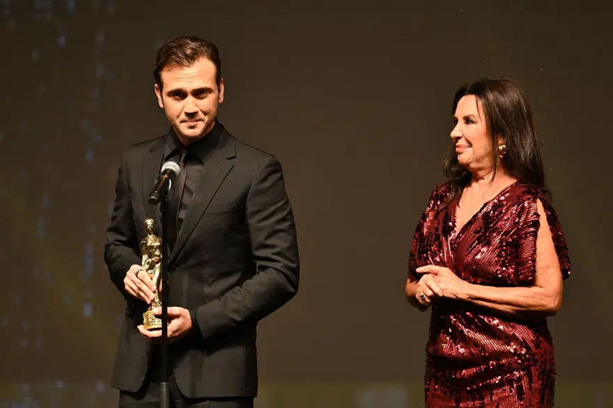 BAŞARI ÖDÜLÜ ALDILAR 5 BAŞARI ÖDÜLÜ ALDILAR 5