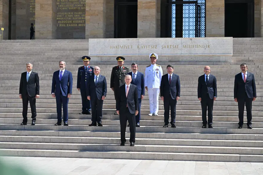 Cumhurbaşkanı Erdoğan ve YAŞ üyelerinden Anıtkabir’e ziyaret 2